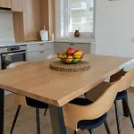 Mohost Urban Premium - Modern Retreat By The Mountains * Braszów