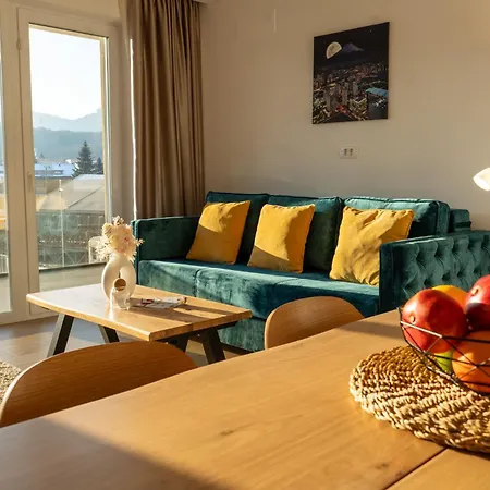 Mohost Urban 2 - Modern Retreat By The Mountains *