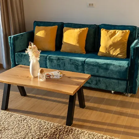 Mohost Urban 2 - Modern Retreat By The Mountains