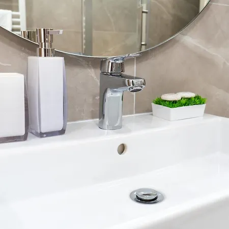 Apartamento Mohost Urban 2 - Exquisite Mountain View Retreat Braşov
