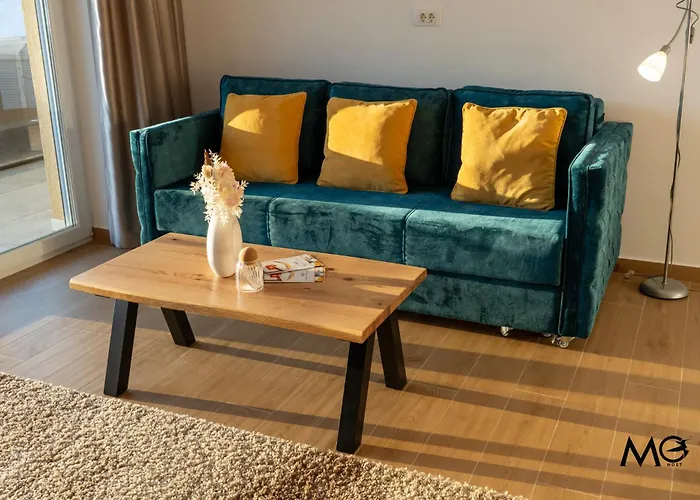 Mohost Urban 2 - Modern Retreat By The Mountains