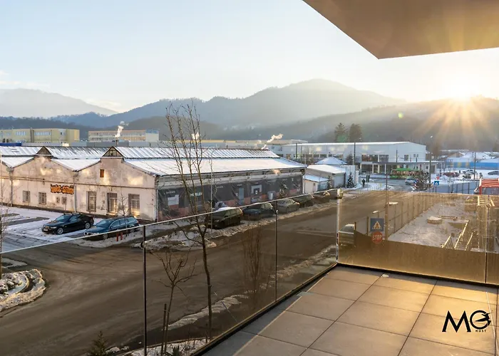 Mohost Urban 2 - Modern Retreat By The Mountains *