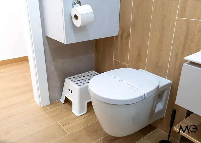 Mohost Urban 2 - Modern Retreat By The Mountains *